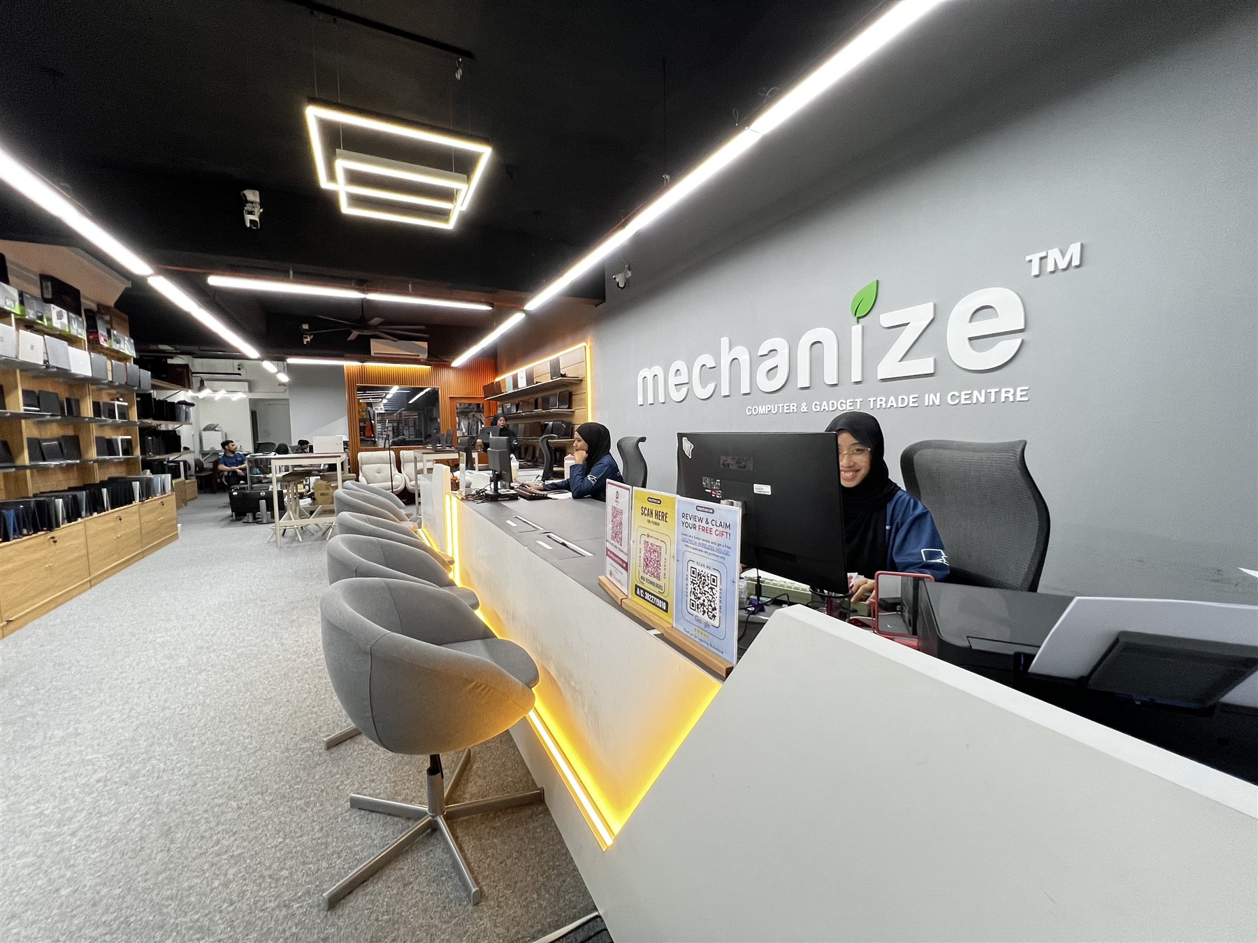 Mechanize store interior and customer service counter in Bandar Sunway